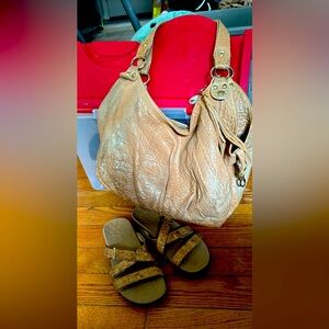 Vionic sandal& leather bag made in Italy